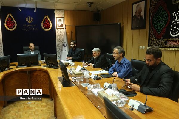 دیدار وزیر آموزش و پرورش با کمیته اجرایی المپیاد فیزیک 2024