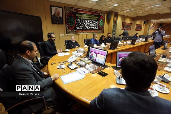 دیدار وزیر آموزش و پرورش با کمیته اجرایی المپیاد فیزیک 2024