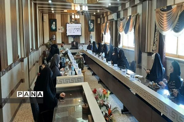 مناظره دانش‌آموزی درآموزش و پرورش شهرستان عباس آباد