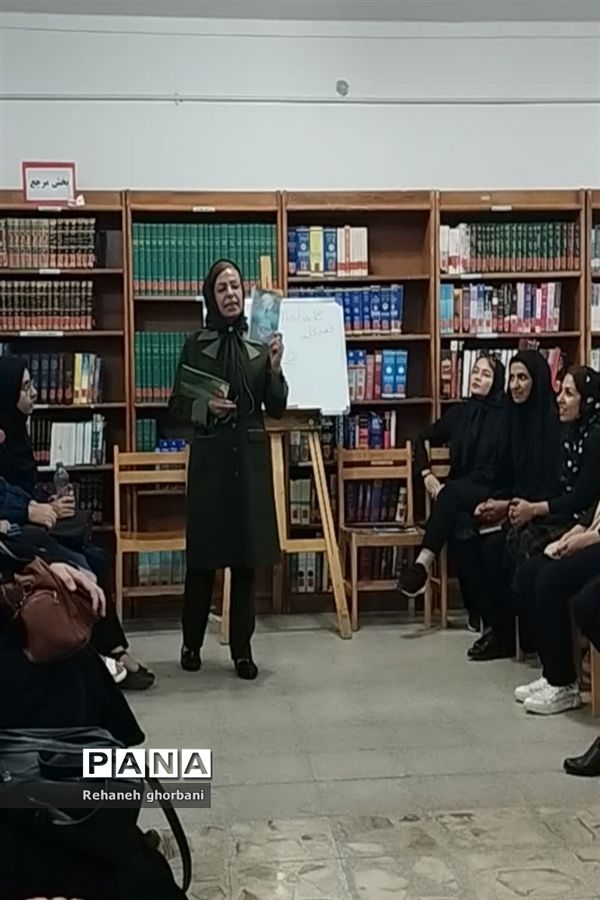 آموزش مهارت‌های ده گانه ویژه فرهنگیان در شهرستان اقلید