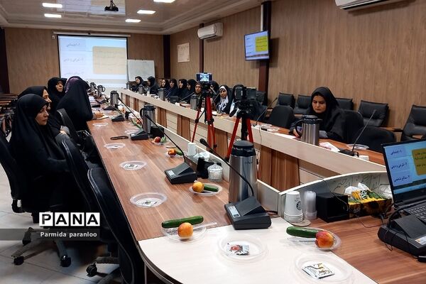 کارگاه عفاف و حجاب در آموزش و پرورش ناحیه 2 بهارستان