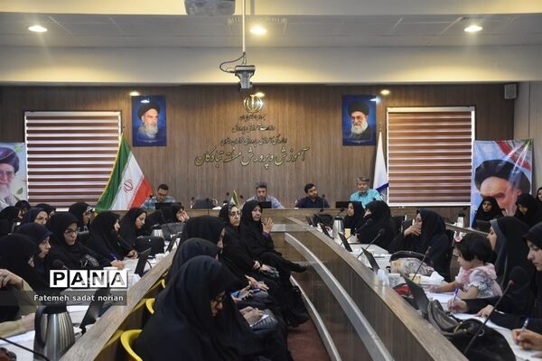 دومین جلسه پایانی دوره کارگاه دانش‌افزایی و ضمن خدمت