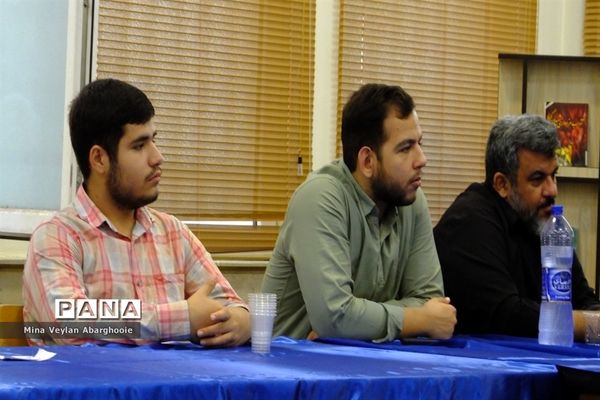 برگزاری مراسم خاطرات رزمندگان و نغمه‌های عاشورایی در شهرستان پیشوا