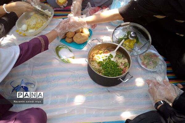 برگزاری مجموعه اردوهای تفریحی آموزشی دختران دانش‌آموز در رودهن