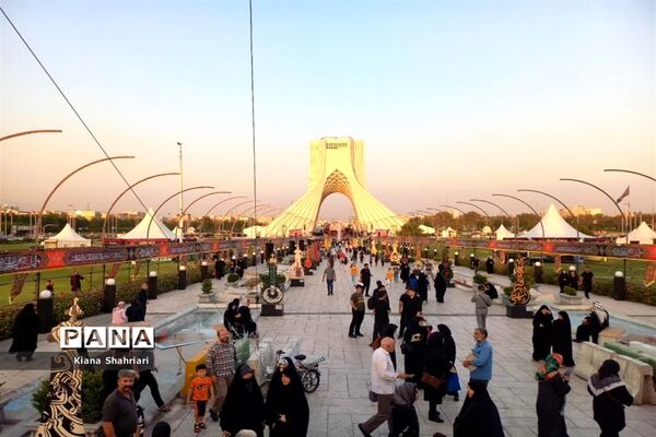 رویداد بزرگ آیینی شهر تهران با حضور دانش‌آموزان آموزش و پرورش منطقه 16