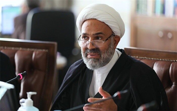 نگاه به هویت ملی در امور تربیتی، اقدامات دستوری و تکلیفی نمی‌طلبد