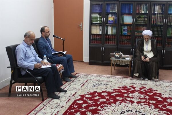دیدار مدیر، معاونان و کارشناسان آموزش و پرورش گلوگاه با نماینده ولی فقیه در مازندران