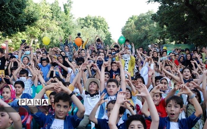 تئاتر جزو لزومات زندگی کودک و نوجوان است