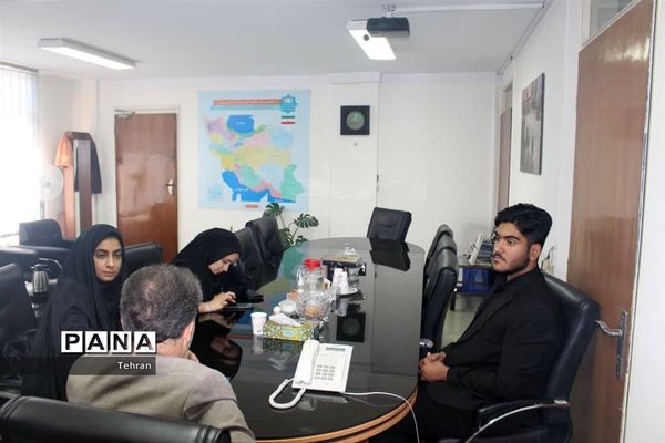 آیین تجلیل از خبرنگار دانش‌آموزان حوزه قرآن، عترت و نماز