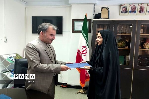 آیین تجلیل از خبرنگار دانش‌آموزان حوزه قرآن، عترت و نماز