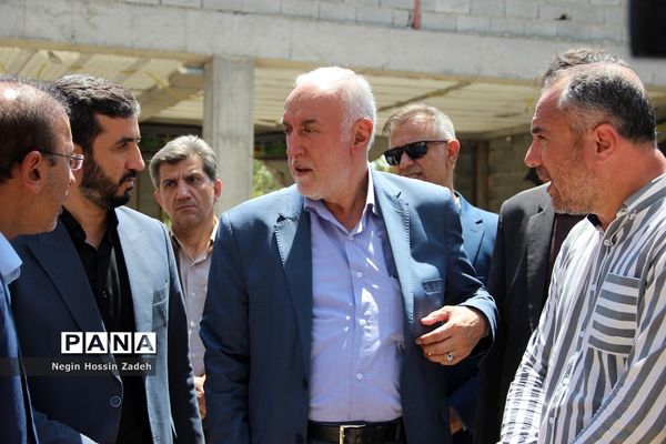 بازدید استاندار تهران از پروژه‌های نهضت ملی و اقدام ملی مسکن اسلامشهر