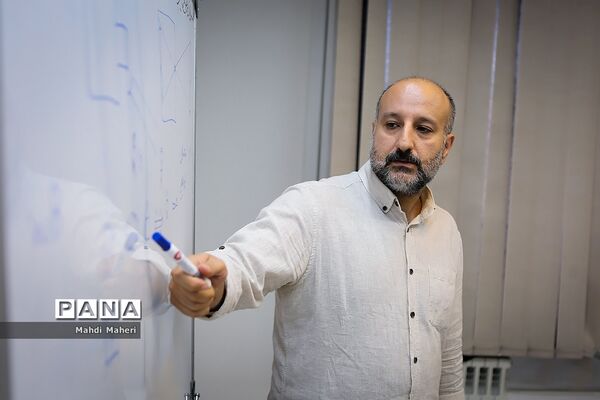 برگزاری دوره آموزشی عکاسی برای دانش‌آموز خبرنگاران پانا