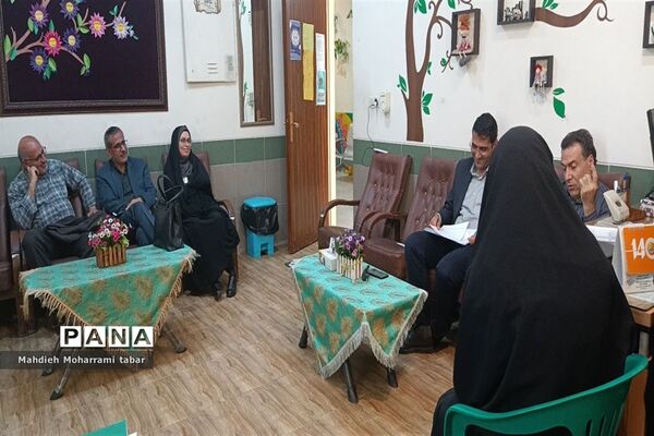بازدید بازرسان وزارتی  از کانون‌های اندیشه و سمیه ناحیه ۴ شیراز