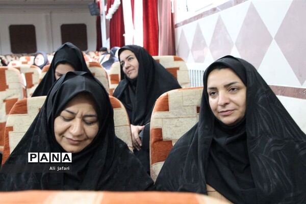 نشست توانمند‌سازی رابطان خبرگزاری پانای مدارس ناحیه یک یزد