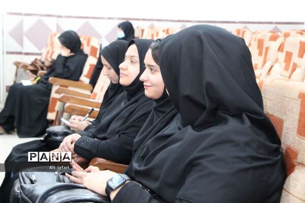 نشست توانمند‌سازی رابطان خبرگزاری پانای مدارس ناحیه یک یزد