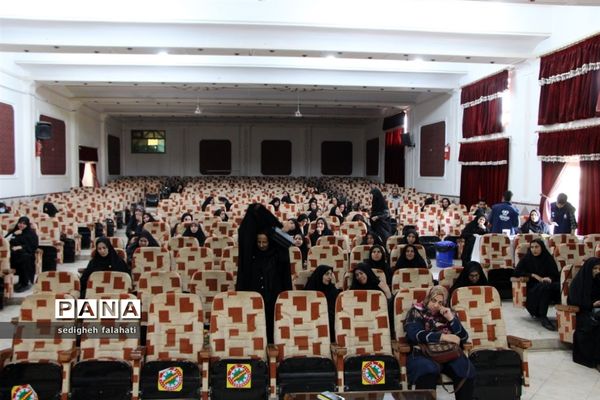 برگزاری همایش توانمندسازی رابطان خبرگزاری پانای مدارس ناحیه یک یزد