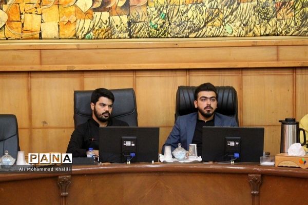 برگزاری نشست تخصصی مشاوران مردمی‌سازی، فرهنگیان جوان استان فارس