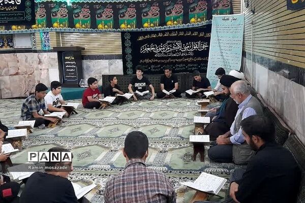 برگزاری جلسه هفتگی معرفتی و اخلاقی امام‌جمعه رودهن با نوجوانان
