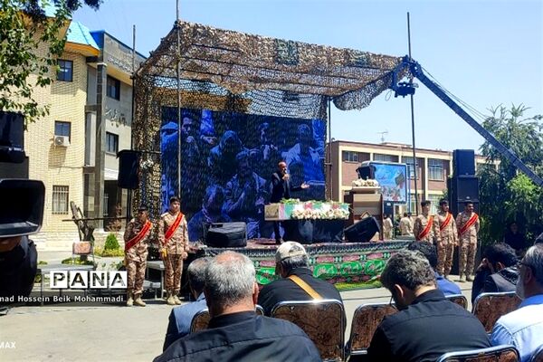 تشییع پیکر شهید دانش‌آموز در اداره‌کل آموزش و پرورش شهرستان‌های استان تهران