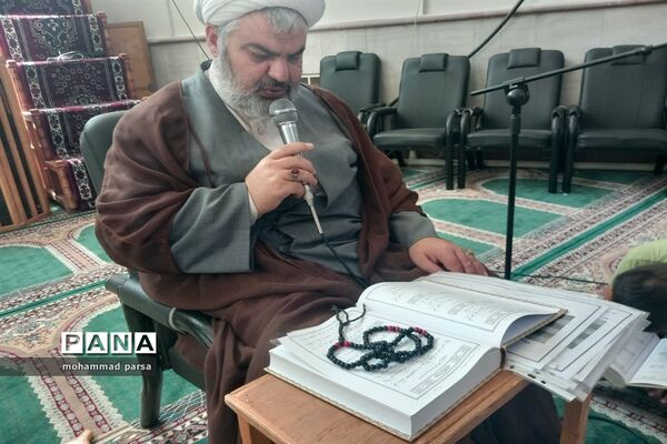 آموزش قرآن برای نوجوانان در مسجد صاحب الزمان (ع) محمدآباد عرب‌ها