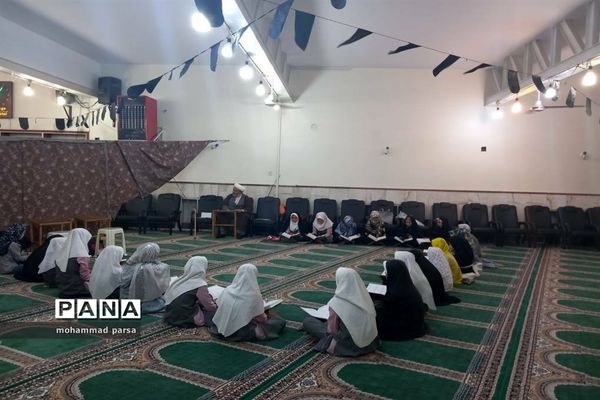 آموزش قرآن برای نوجوانان در مسجد صاحب الزمان (ع) محمدآباد عرب‌ها