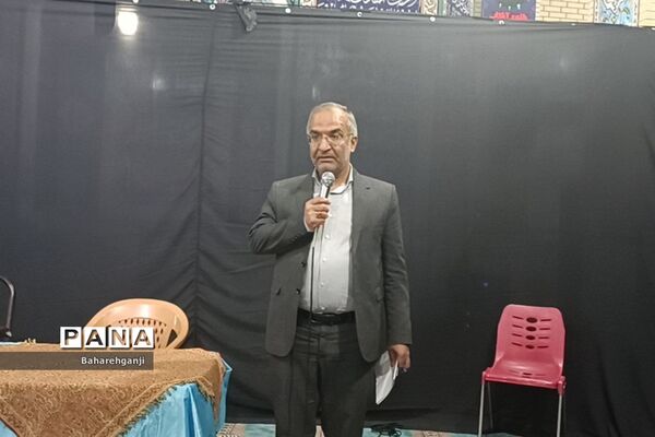 دوشنبه های مسجد محوری در مسجد فاطمه الزهرا شیراز با حضور دانش‌آموزان