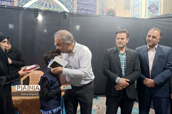دوشنبه های مسجد محوری در مسجد فاطمه الزهرا شیراز با حضور دانش‌آموزان
