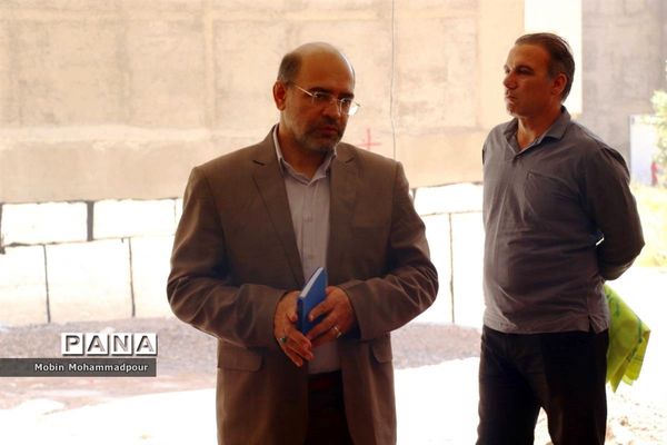 بازدید از پروژه‌ نهضت ملی مسکن شهرستان میانه