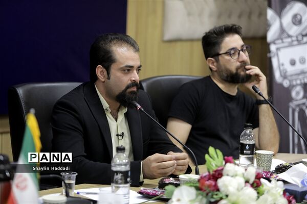 نشست خبری سرزمین هنری رسانه‌ای سورنا