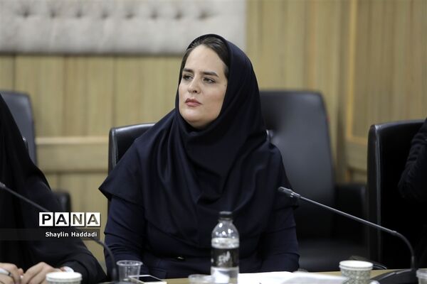 نشست خبری سرزمین هنری رسانه‌ای سورنا