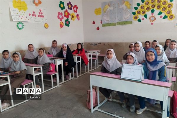 فعالیت دانش‌آموزان در پایگاه‌های تابستانه سازمان دانش‌آموزی فارس