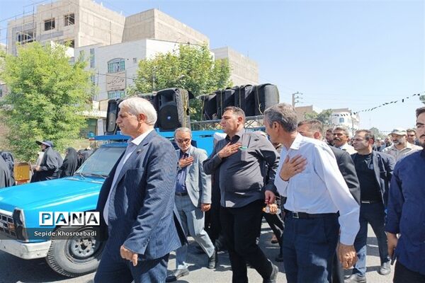 تشییع پیکر شهید گمنام در پاکدشت