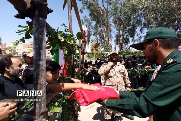 تشییع پیکر شهید گمنام در پاکدشت