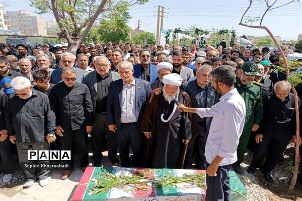 تشییع پیکر شهید گمنام در پاکدشت