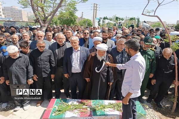 تشییع پیکر شهید گمنام در پاکدشت