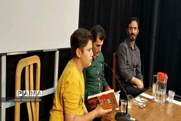 نشست صمیمانه انجمن ادبی سرو پیشوا