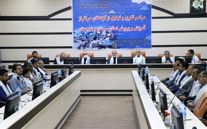 آزادگان، اسطوره‌های صبر و مقاومت، دانش آموخته نهضت حسینی و معلم ایثار هستند