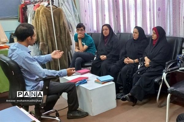 بازدید کادر مدرسه نورقلم شهرستان قرچک از مدرسه علوی تهران