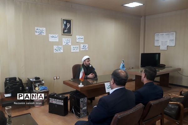 کارگاه آموزشی جهاد تبیین و آموزش خانواده در دبیرستان پسرانه سما رودهن