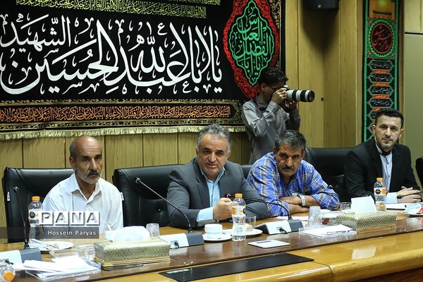 آیین تجلیل از آزادگان فرهنگی