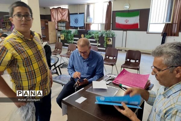 پروژه مهر و روند تجهیز و آماده‌سازی در دبیرستان شهید بهشتی رودهن