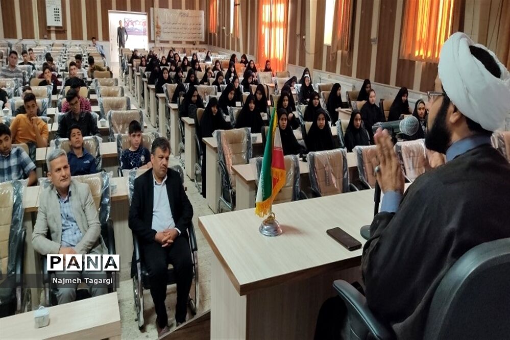 اختتامیه دوره یاوران ولایت شهرستان مه‌ولات