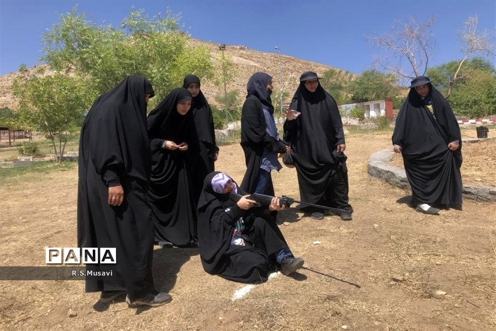 اردوی تربیتی نیلوفرانه در منطقه تفریحی وسف قم