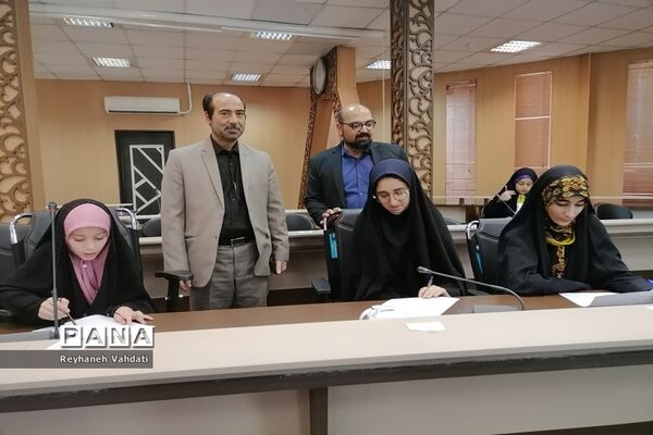 مسابقه کتابخوانی در کانون فارابی ناحیه۲