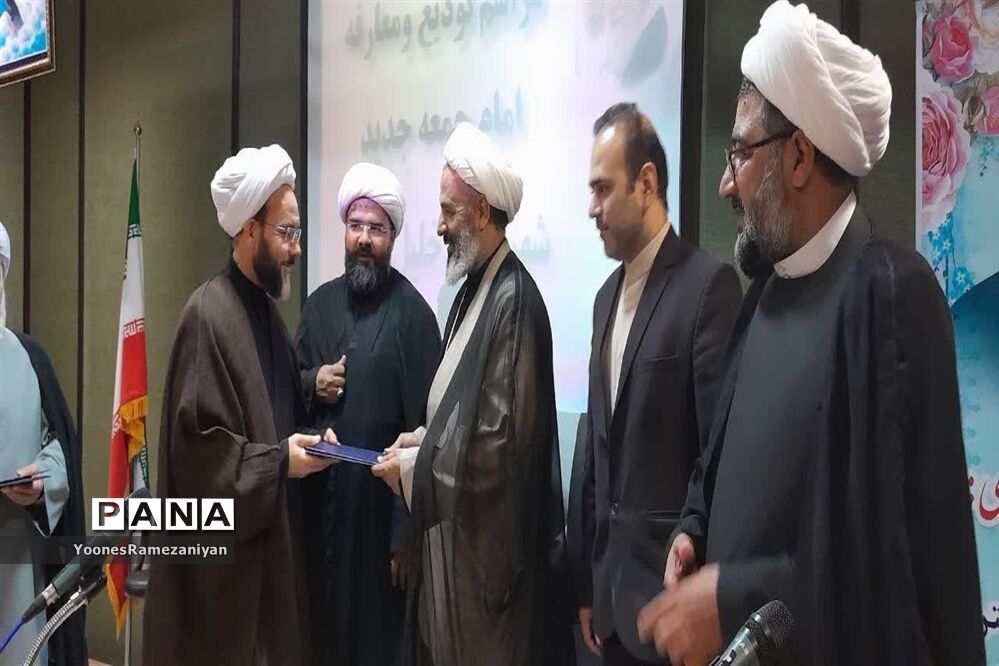 مراسم معارفه امام جمعه خلیل‌آباد در جلسه شورای اداری شهرستان