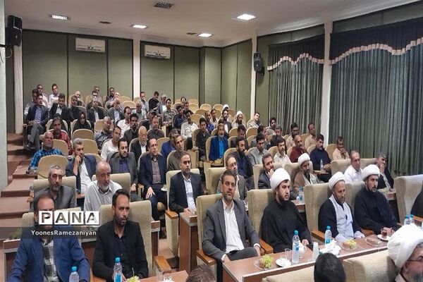 مراسم معارفه امام جمعه خلیل‌آباد در جلسه شورای اداری شهرستان