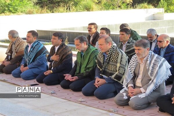 آیین عطر‌ افشانی و گل افشانی مزار شهدای مدافع حرم در شهرستان بجنورد