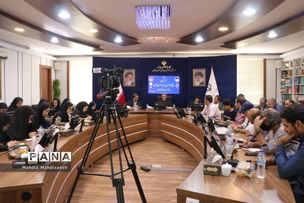 نشست خبری مدیرکل آموزش و پرورش خراسان رضوی با اصحاب رسانه به مناسبت هفته دولت