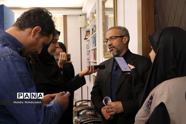 نشست خبری مدیرکل آموزش و پرورش خراسان رضوی با اصحاب رسانه به مناسبت هفته دولت