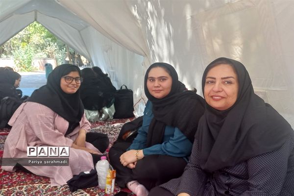 اجرای طرح لبخند در اردوی مثبت دهه هشتادی‌های شهرستان ورامین